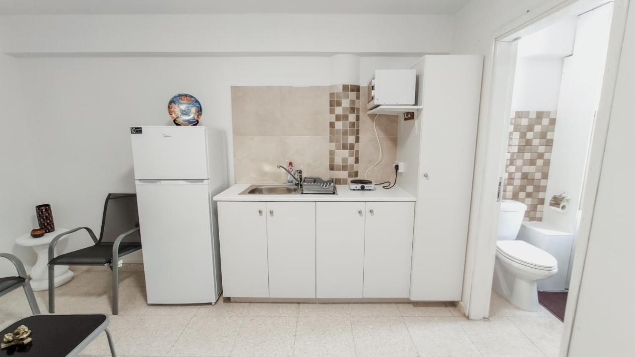 Capuccino Flats Apartment Ayia Napa Bagian luar foto